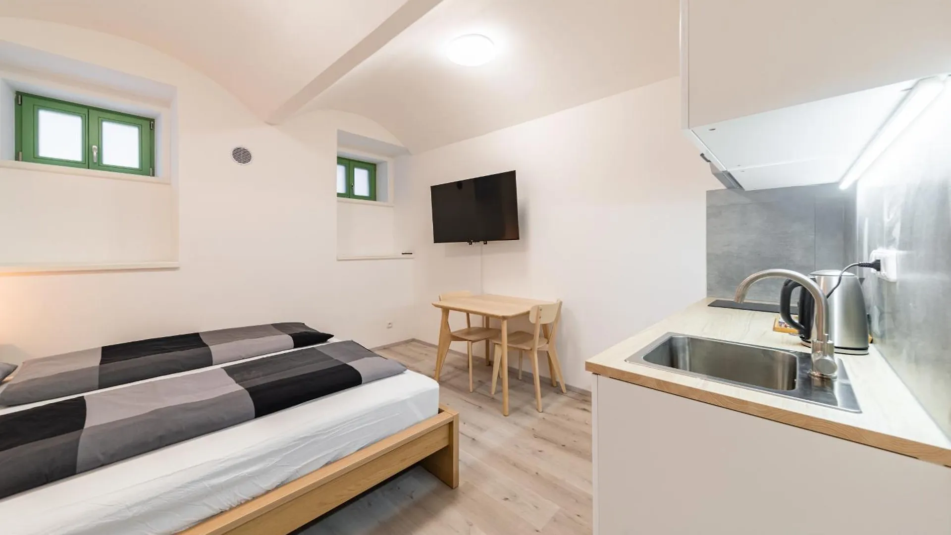 Apartments Borivojova 63 Prague