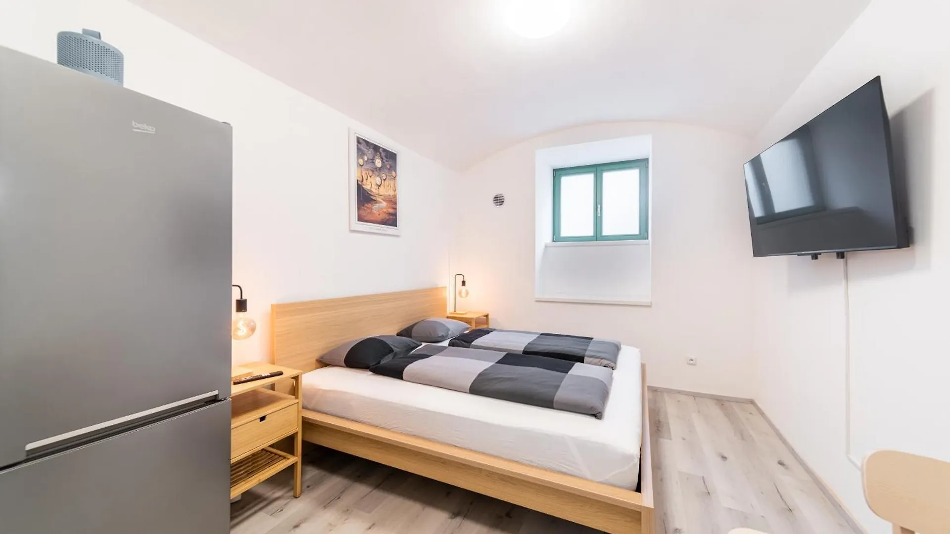 Apartments Borivojova 63 Prague