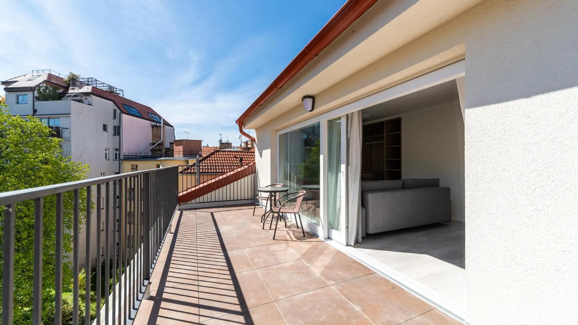 Apartments Borivojova 63 Prague 0*,
