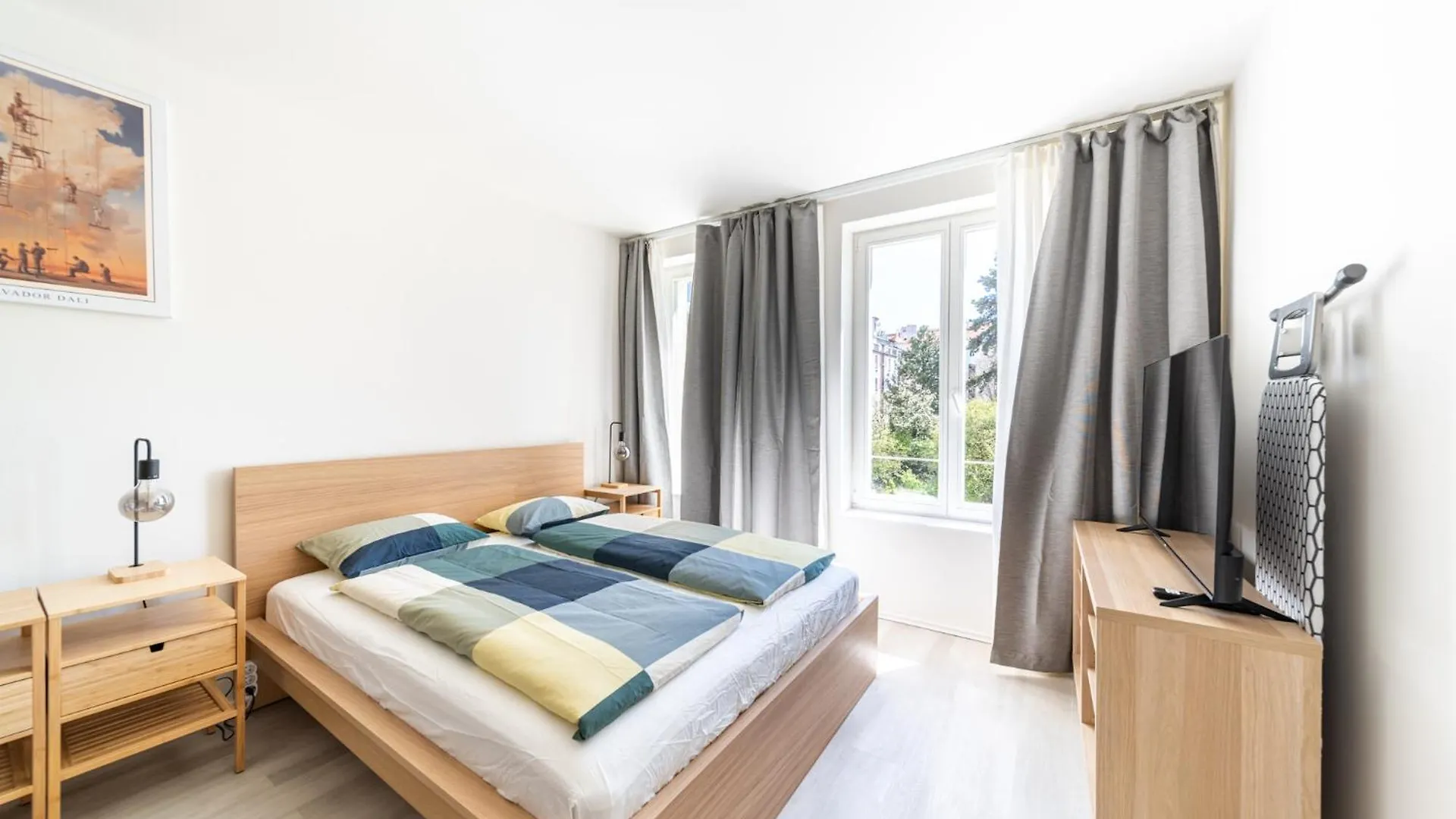 Apartments Borivojova 63 Prague