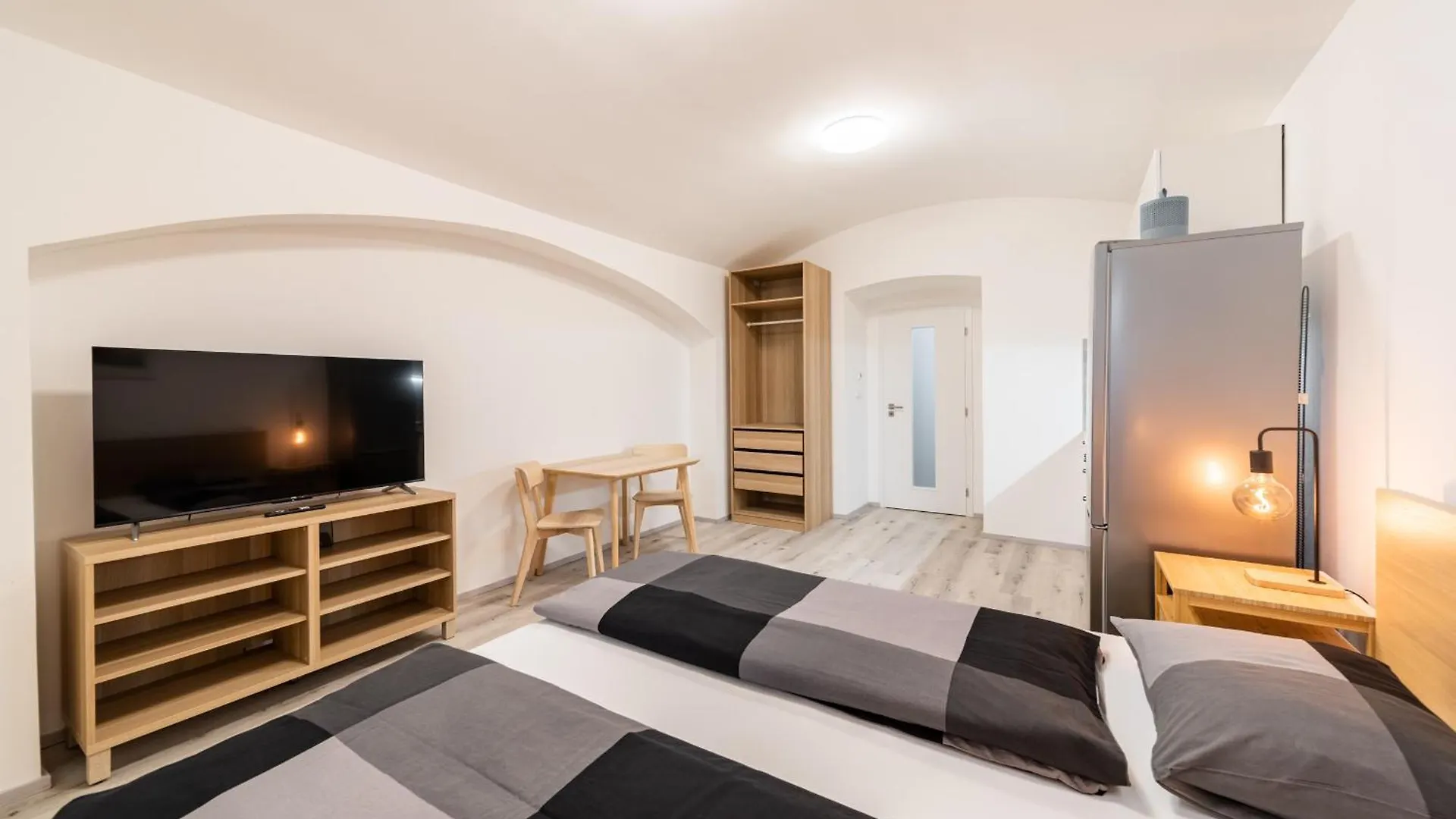 Apartments Borivojova 63 Prag Tjeckien